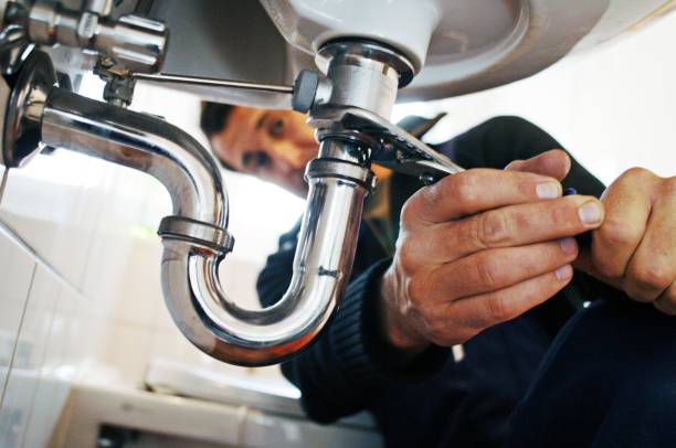 Best Clogged Drain Plumber  in Churchill, PA